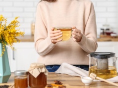 Postrach bólu stawów i cukrzycy. Zalej gorącą wodą, efekty Cię zaskoczą