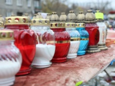 Ten wyjątkowy produkt znów jest hitem. Polacy kupują go przed Wszystkimi Świętymi na potęgę