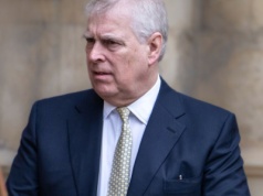 Książę Andrzej rezygnuje z tytułów królewskich. Wydał oświadczenie