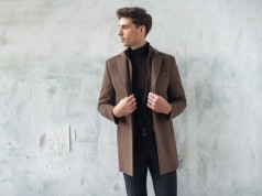 Czarne spodnie męskie w sezonie jesienno-zimowym – jak je stylizować?