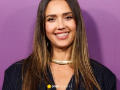 Gwiazdorskie etykiety: Honest Beauty. Marka Jessiki Alby obiecywała przejrzystość, a dostała pozwy o oszustwo