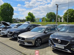 Podejrzane oferty sprzedaży samochodów. Te rzeczy powinno mieć każde ogłoszenie, inaczej czerwona lampka