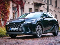 Test Lexus RX 450h+. Idealny przykład, że spokój może ratować