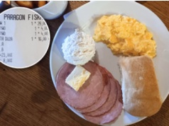 Zjadł śniadanie w tatrzańskim schronisku. Opowiedział nam, czy było warto