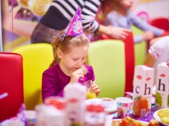 Urodziny w przedszkolu. Solenizant przynosi prezenty dla pozostałych dzieci. "U nas rodzice zaczęli szaleć"