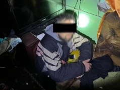 Zaginiony mężczyzna zatrzymany podczas włamania do domu. Próbował ukryć się za fotelem