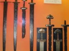 Topory, tarcze i mity: jak naprawdę walczyli wikingowie