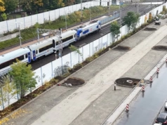 Nowe parkingi przy stacjach kolejowych