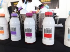 Od pomysłu z plaży do standardu handlu. Jak powstał kod kreskowy?