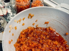 Jak zrobić coś pysznego z twardej i cierpkiej pigwy? 2 przepisy, które każdy odtworzy