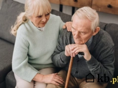 Starsza kobieta jechała godzinę po kroplówkę. Tak wygląda opieka zdrowotna w Polsce