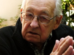 Nadchodzi Rok Andrzeja Wajdy – przypominamy, co łączyło reżysera z Piotrkowem