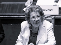 Mamma Erasmus nie żyje. Jej pomysł zrewolucjonizował edukację studentów