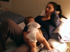 "Przez pracę mam ciągłe wyrzuty sumienia. Jestem przemęczona i czuję, że brakuje mi czasu dla dziecka"