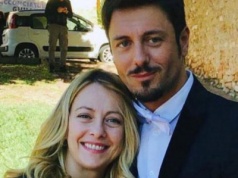 Giorgia Meloni rozstała się z partnerem po głośnym skandalu. Od tego czasu żyje sama