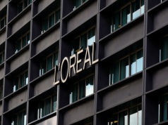 Kering sprzedaje dział kosmetyczny L’Oréal za 4 mld dolarów? Pierwszy wielki ruch nowego szefa luksusowego giganta