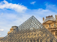 Złodzieje obrabowali Luwr. Słynne muzeum zostało zamknięte dla turystów