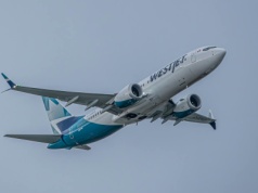 Coraz mniej za coraz więcej. Kolejna funkcja w samolotach znika z biletów