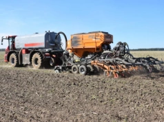 650 KM mocy i 40 tys. litrów gnojowicy na hektar. Ta maszyna robi wrażenie