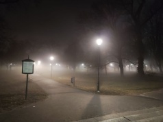 Widoczność w naszym regionie może spaść poniżej 100 metrów