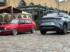 Pojechałem Lexusem prosto do miejsca, gdzie zapach benzyny działa jak afrodyzjak