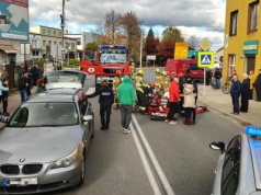 Młody kierowca potrącił pieszą. Groźne zdarzenie ma pasach w Kamieńsku