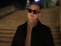 Szymon Jankowski z nowością pt. „Czas”. Teledysk ma już tysiące odsłon