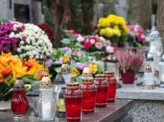 Tego nie wolno robić na cmentarzach. Mandaty mogą sięgnąć nawet 5 tysięcy złotych