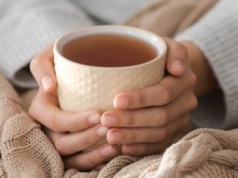 Pij wieczorem. Przyjemnie rozgrzewa, wspomaga pracę jelit i zapobiega wzdęciom