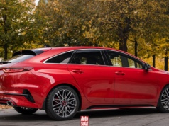 Czy kompakt Kii ma w nazwie Unię Europejską? Co naprawdę oznacza imię wielkiego hitu Toyoty? 10 sekretów nazw aut