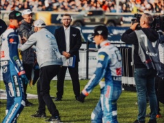 Żużel. Głos żużlowych emocji. Jak wyglądają kulisy pracy prezentera? (WYWIAD)