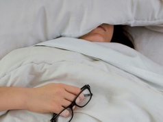 Nie możesz spać? Wymień kołdrę na obciążeniową. Naukowcy sprawdzili, czy naprawdę działa