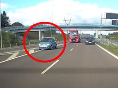 O krok od tragedii na ekspresówce. Kierowca fiata zatrzymał się, bo przegapił zjazd (wideo)