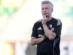 Trener Legii wskazał przyczyny porażki. "Piłkarze muszą to zrozumieć"