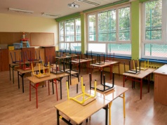 Kalendarz roku szkolnego 2025/2026. Rekordowo długa przerwa świąteczna i więcej dni wolnych