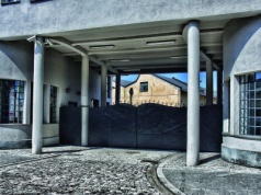 Dziś niezwykle ważna dyskusja w Fabryce Schindlera. „Ci, którym odebrano dzieciństwo”