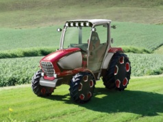 Za 10 lat ciągnik Yanmara nie będzie miał kierownicy. A już teraz zdobył nagrodę Red Dot Design