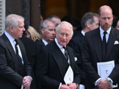 To przełom w rodzinie królewskiej. Książę zaskoczył decyzją o odstąpieniu