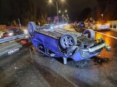 Kolizja na Wisłostradzie. Auto należało do ambasady Rosji!