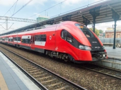 Tańszy pociąg może zniknąć z rozkładu. „Nie konkurujemy z Intercity”