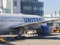 Incydent na wysokości 10 kilometrów. Coś uderzyło w samolot pasażerski