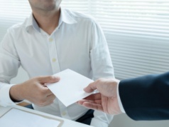 24 grudnia wchodzi nowe prawo ws. wynagrodzenia. Koniec nagminnego procederu