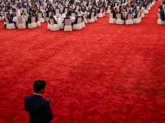 Chiny robią to raz na pięć lat. Kilka razy zatrzęsły tak światem. Teraz wracają do "nigdy więcej"