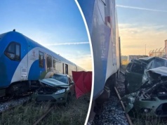 Tragedia na przejeździe kolejowym. Auto zmiażdżone przez pociąg. Kierowca nie przeżył