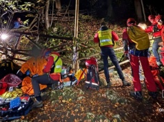 Nocna akcja ratunkowa w polskich górach. Kobieta utknęła na dnie jaskini