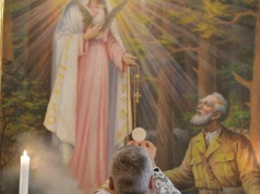 Sposób odprawiania Różańca Świętego podczas Mszy Świętej „cichej”.