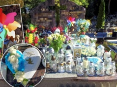 Ludzie przystają i patrzą na to przez łzy. Tu spoczywa zamordowany 6-letni Oluś