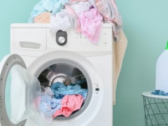 Poświęć kilka sekund na 1 trik przed praniem. Rachunki spadną w oczach