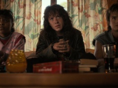 Twórcy potwierdzają: uwielbiany bohater nie wróci do Stranger Things. Szkoda