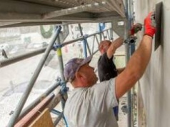 Potrzeba 2 mld zł na remont wrocławskich mieszkań komunalnych. Miasto zachęca lokatorów, by sami też dokonywali remontów